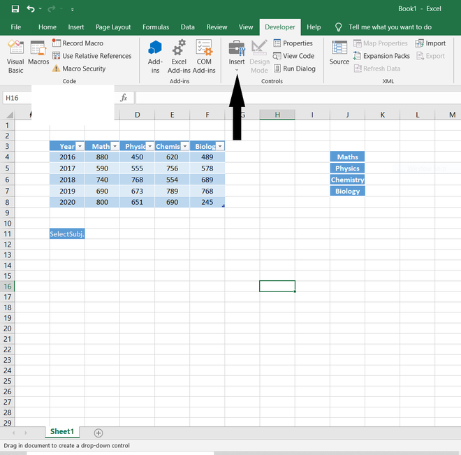 how-to-create-interactive-charts-in-excel-geeksforgeeks