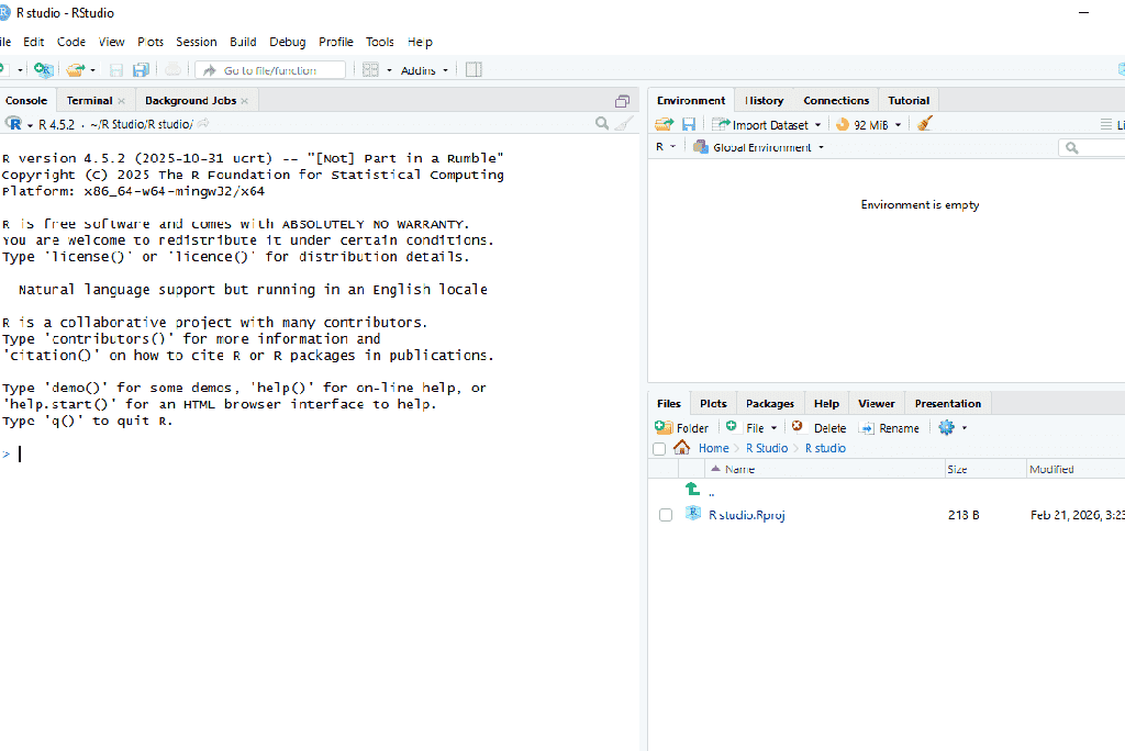 Introduction to RStudio - GeeksforGeeks